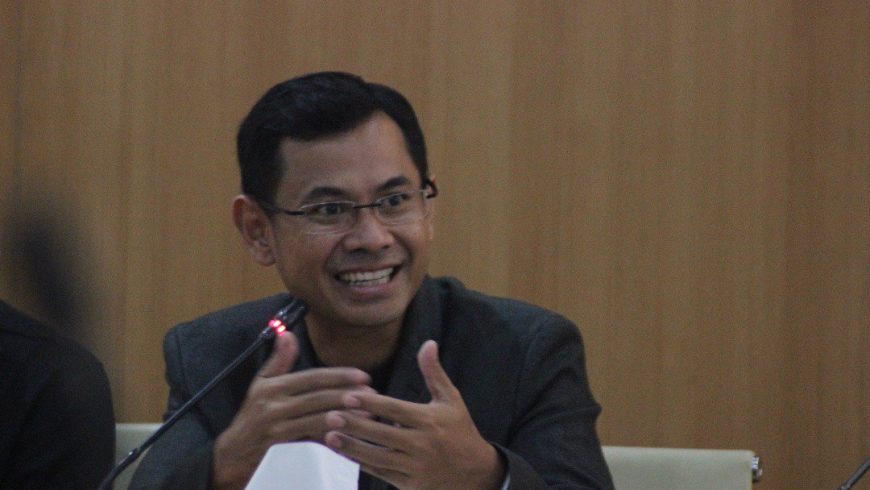 Penyerahan Bantuan Perangkat Belajar oleh IA ITB Jabar