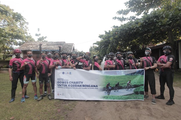 Gowes Charity: Dari Alumni ITB dan Wakaf Salman untuk Negeri