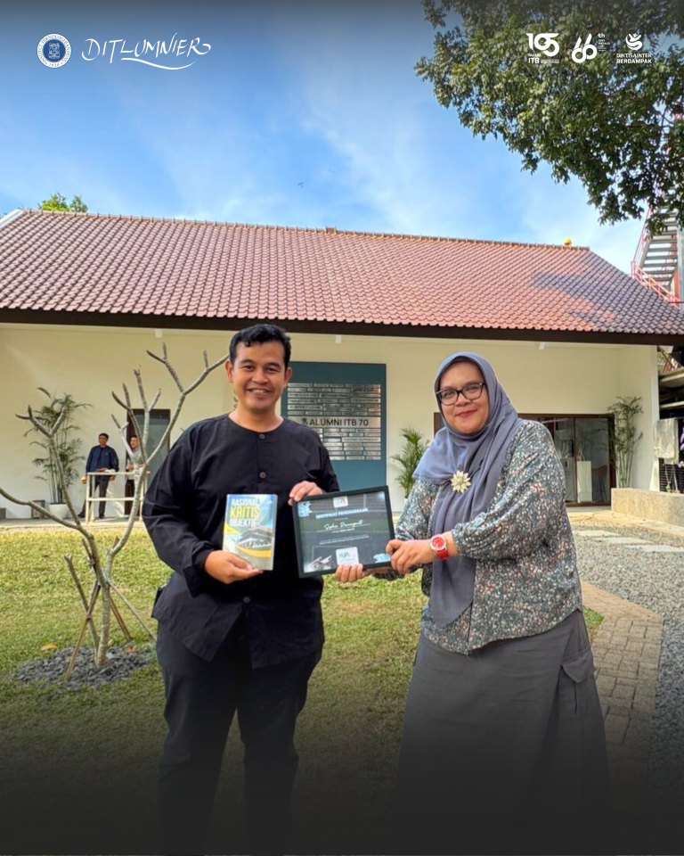 Ditlumnier Menerima Penghargaan “BATUR ALUMNI” dari IA-ITB Pengda Jawa Barat