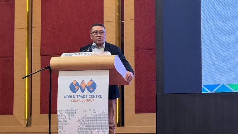 ITB Perkuat Peran Internasional dalam Pertemuan Alumni Perguruan Tinggi Indonesia di Kuala Lumpur