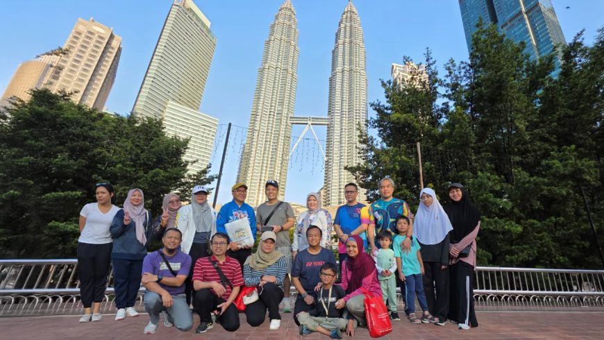 Ketua IA ITB Komisariat Malaysia Gelar ITBian Sport Walk & Breakfast Bersama Pimpinan ITB di KLCC Park