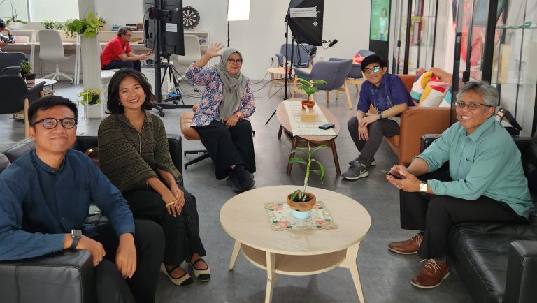 Podcast Alumni SBM ITB ’17 Hadirkan Kiko Mei, Rektor ITB Turut Berbagi Cerita Keindahan Perairan Indonesia