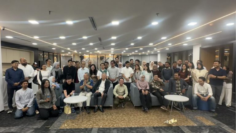 IA MBA ITB Jakarta Gelar Bukber, Bahas Teknologi hingga Kemandirian Industri