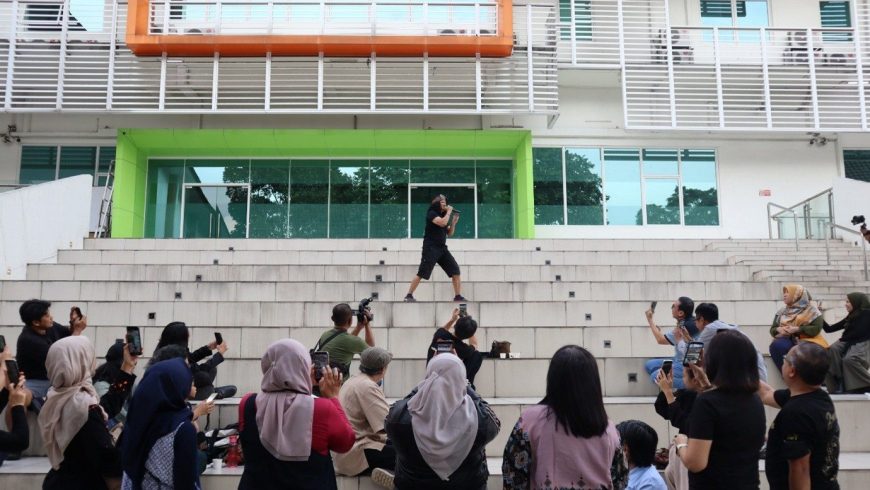 Alumni Bernada Hadirkan Candil, Perkenalkan Album “Sinyalturahmi” di Hadapan Lintas Angkatan