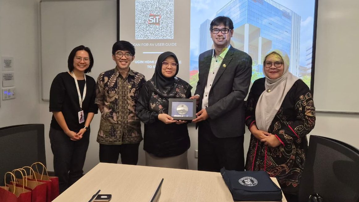 ITB Jajaki Kerja Sama Strategis dengan Singapore Institute of Technology (SIT)