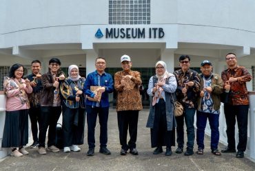Alumnus ITB 1973 Jadi Pembicara Studium Generale, Prof. Indroyono Soesilo Bahas Diplomasi Sains dan Teknologi
